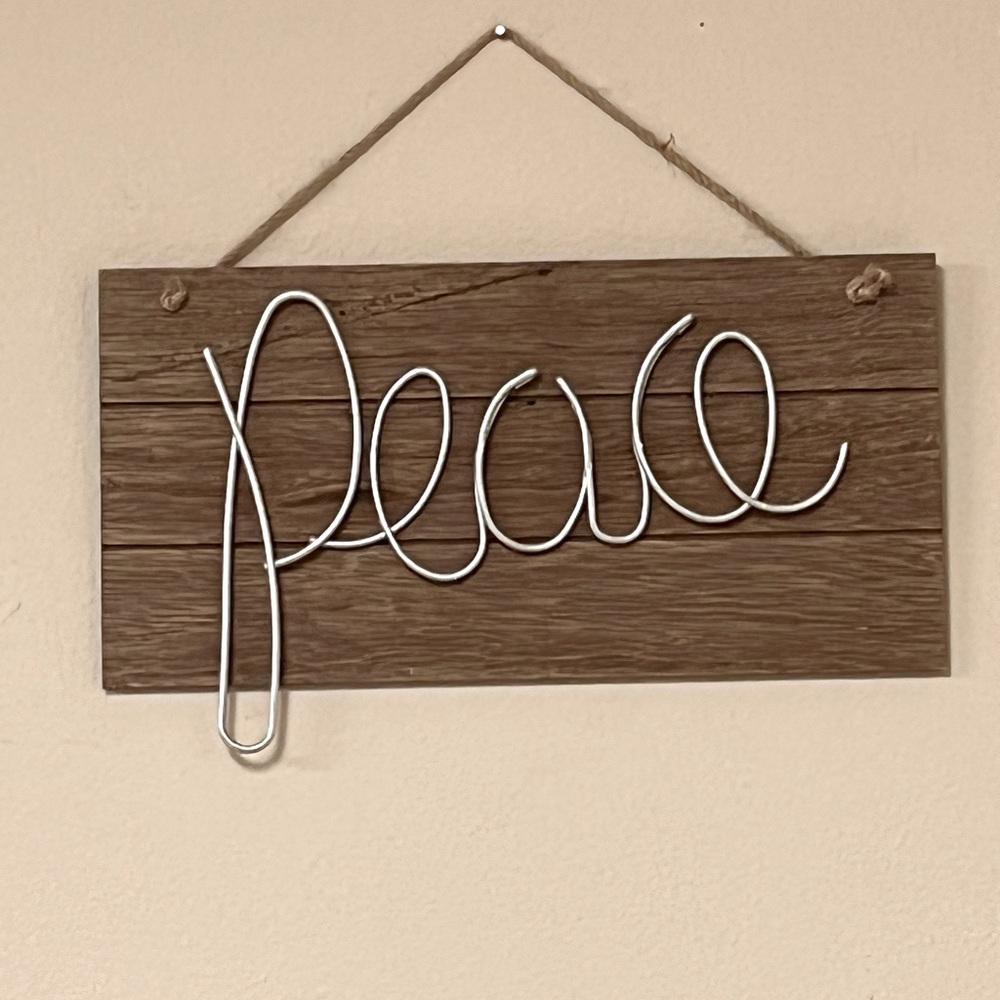 “Peace” Wooden and Wire Holiday Sign